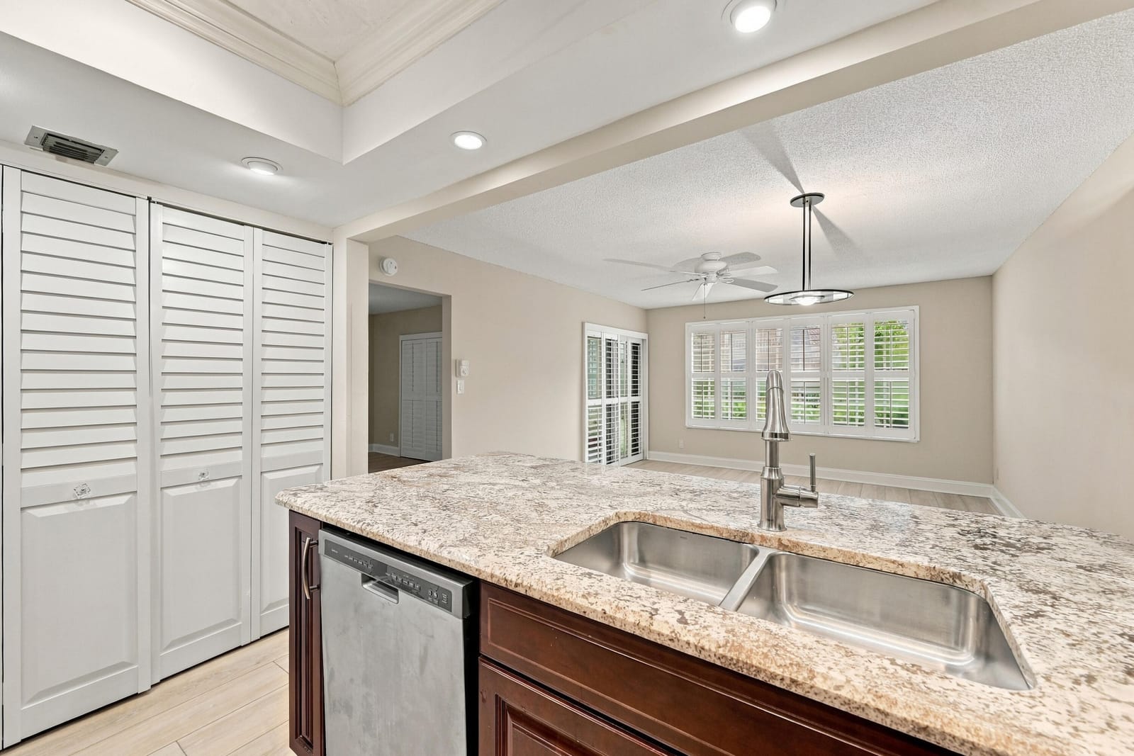 424 NW 70TH Avenue 121, Plantation, FL 33317 photo 16