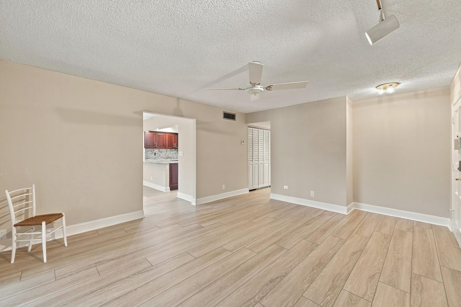 424 NW 70TH Avenue 121 — photo 5