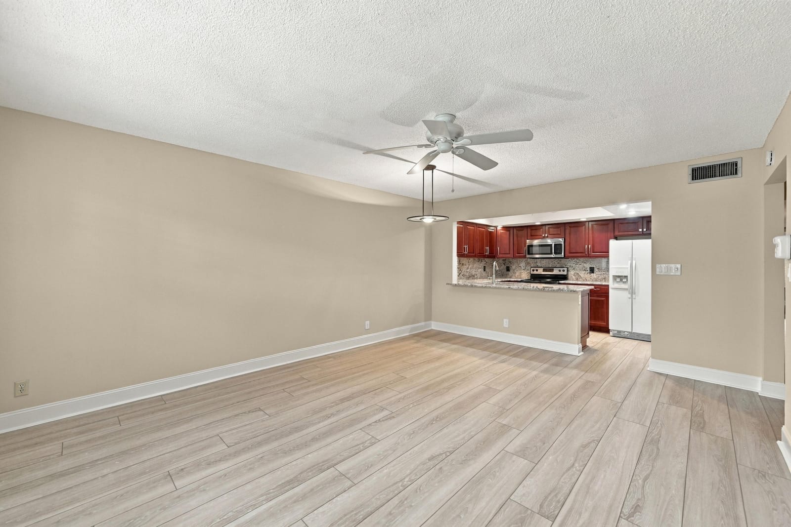 424 NW 70TH Avenue 121 — photo 8