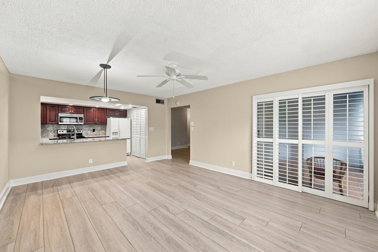 424 NW 70TH Avenue 121 — photo 9