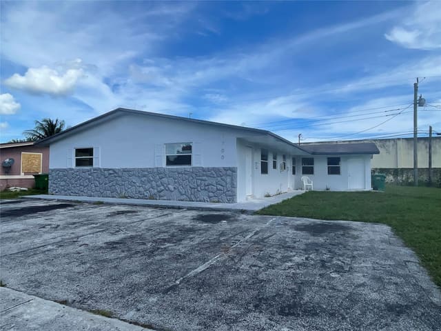 1700 NW 52ND Avenue 1, Lauderhill, FL 33313