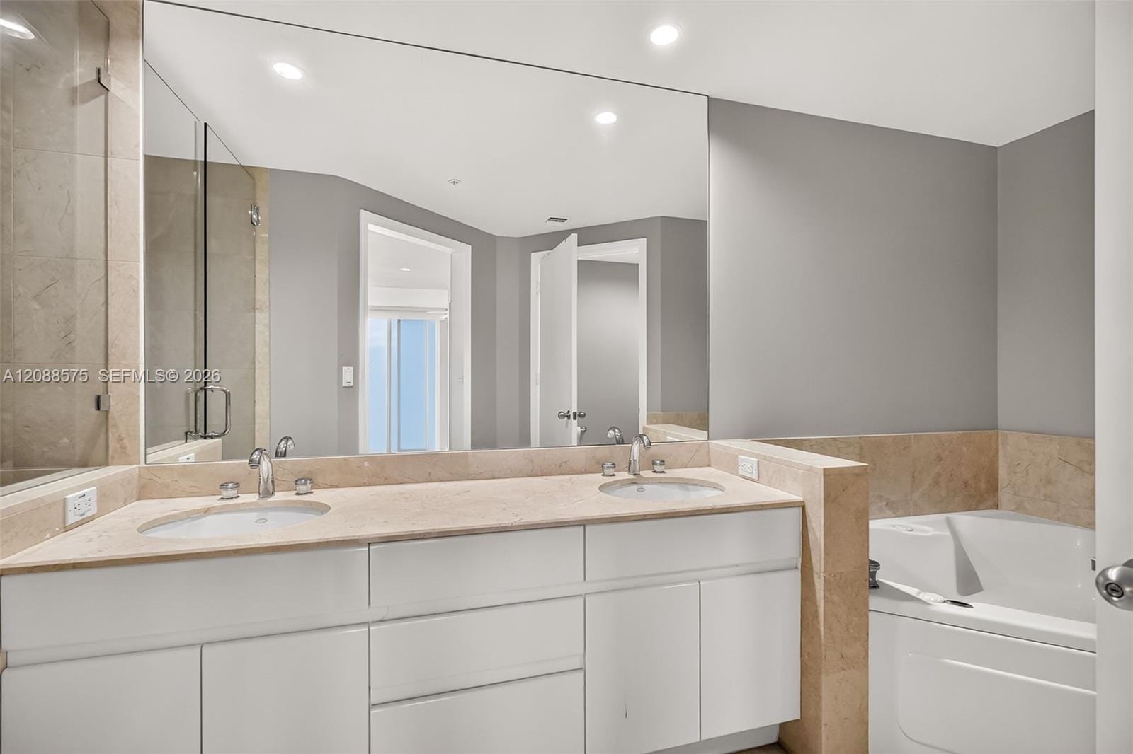 848 Brickell Key Drive 1104 — photo 7