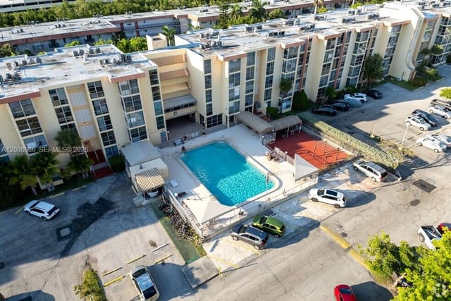 200 172nd Street 504, Sunny Isles Beach, FL 33160