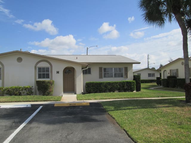 2650 BARKLEY Drive E H, West Palm Beach, FL 33415