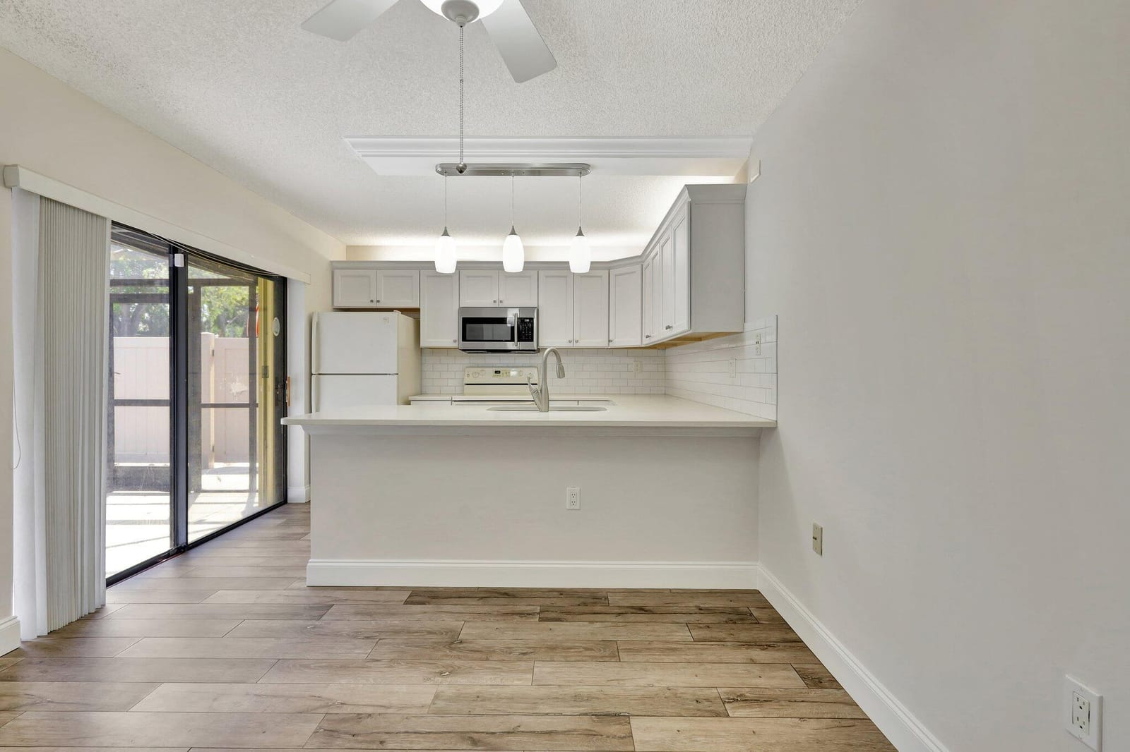 7118 71ST Way — photo 10