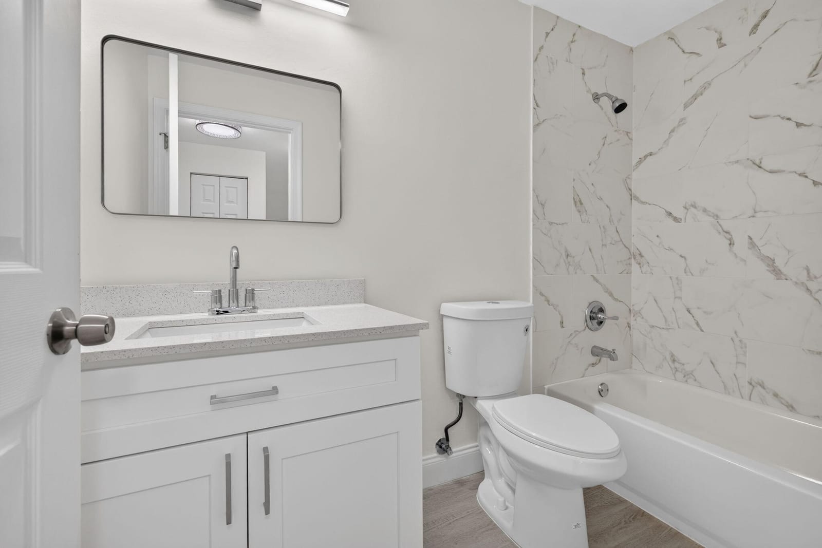 9189 VINEYARD LAKE Drive, Plantation, FL 33324 photo 18