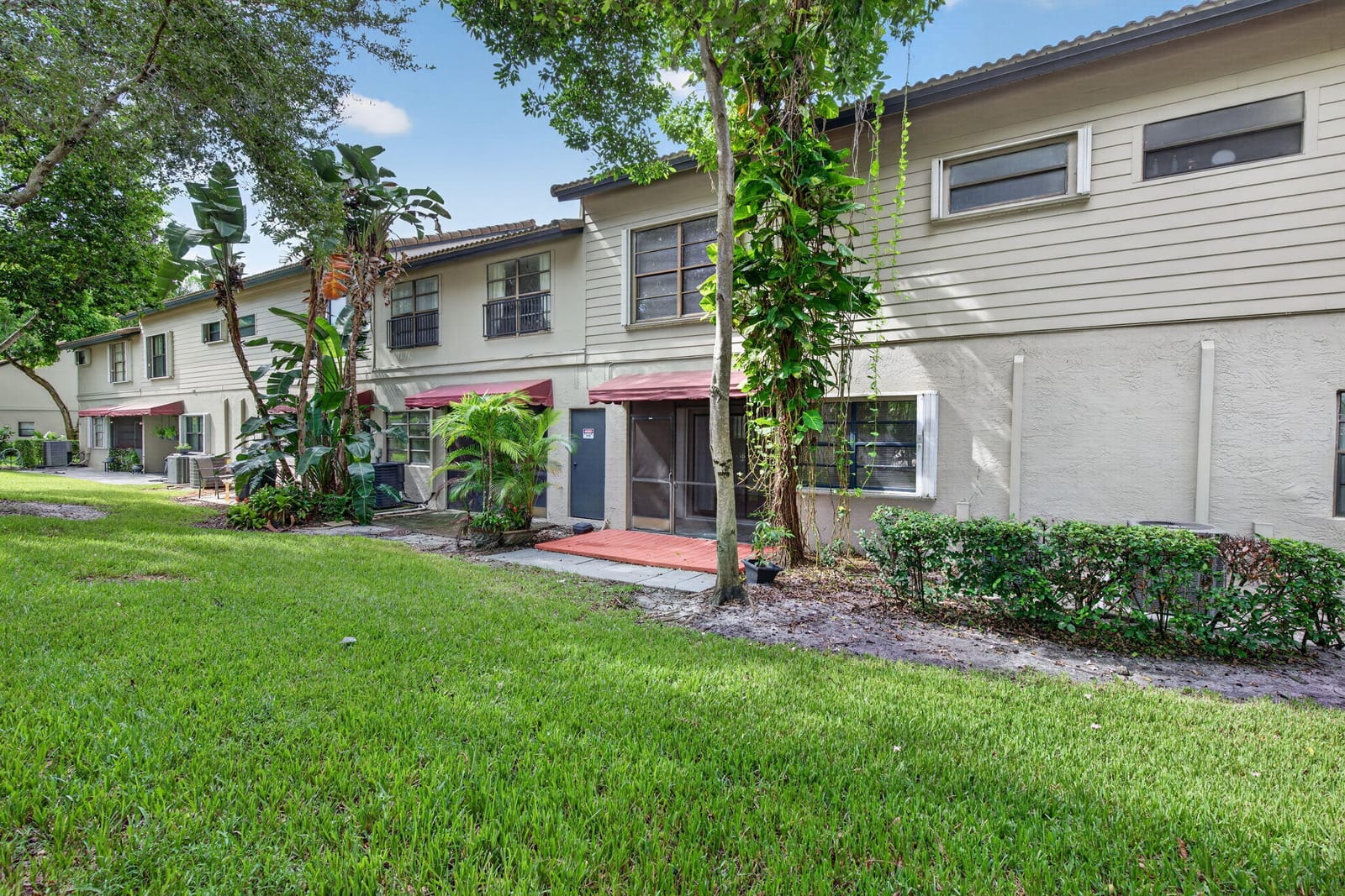 9189 VINEYARD LAKE Drive, Plantation, FL 33324 photo 20