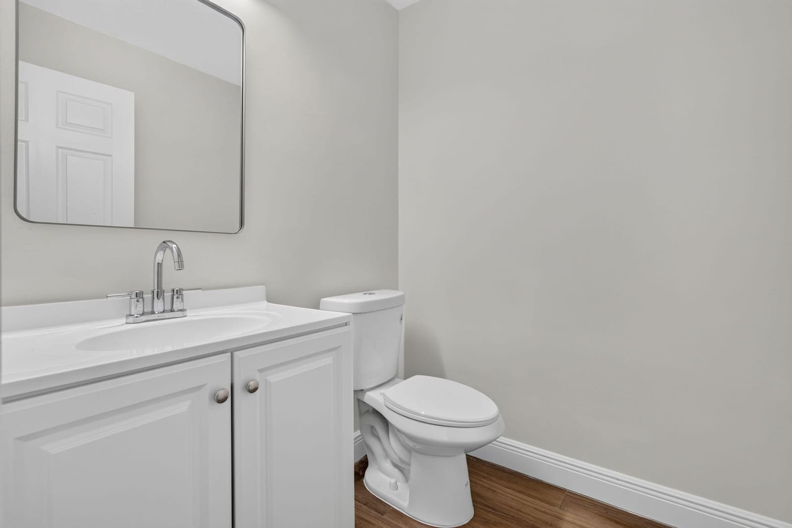 9189 VINEYARD LAKE Drive — photo 5