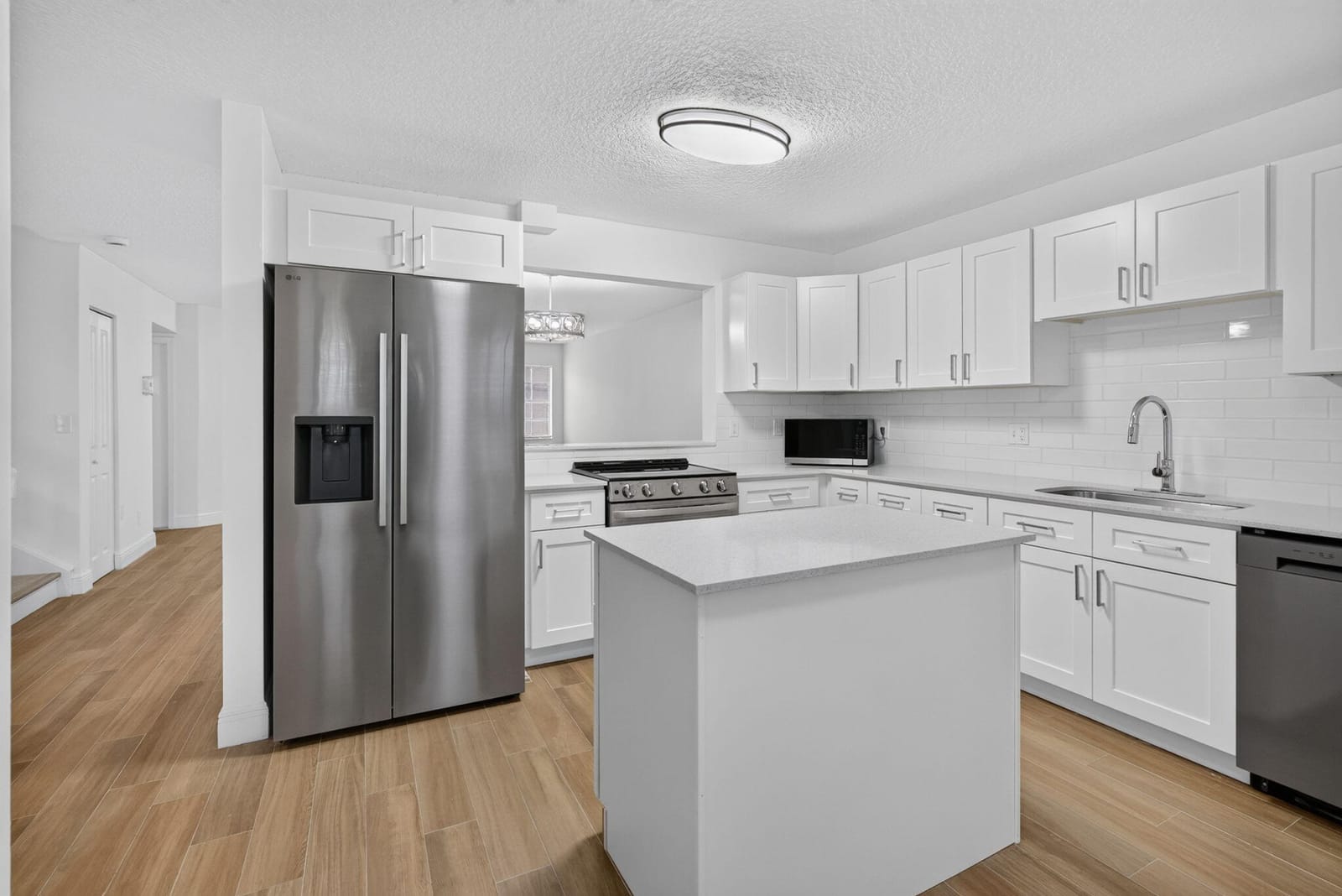 9189 VINEYARD LAKE Drive — photo 10