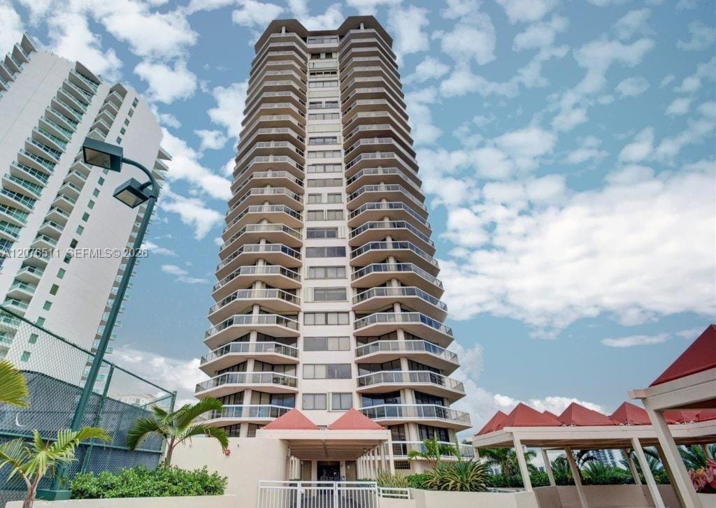 20185 E Country Club Drive 1209, Aventura, FL 33180