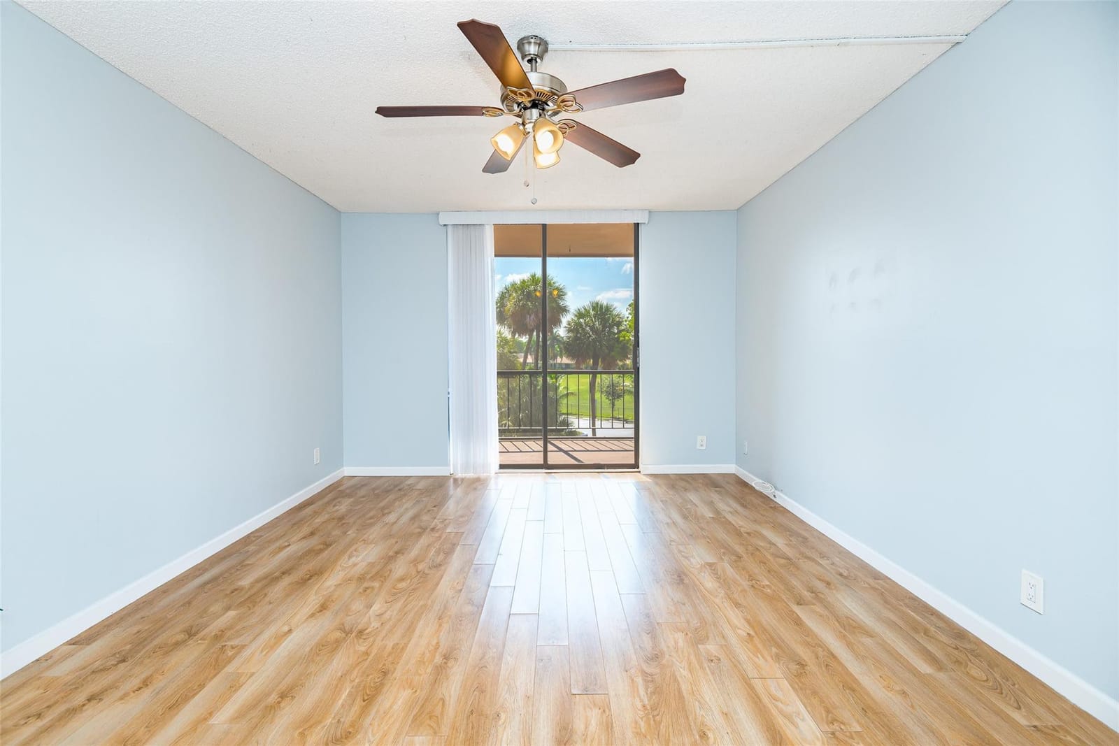 3900 N HILLS Drive 302, Hollywood, FL 33021 photo 15