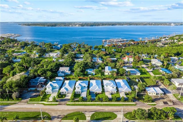1920-30-40-50-60-70 NE Dixie Highway, St Lucie River Heights, Jensen Beach, FL