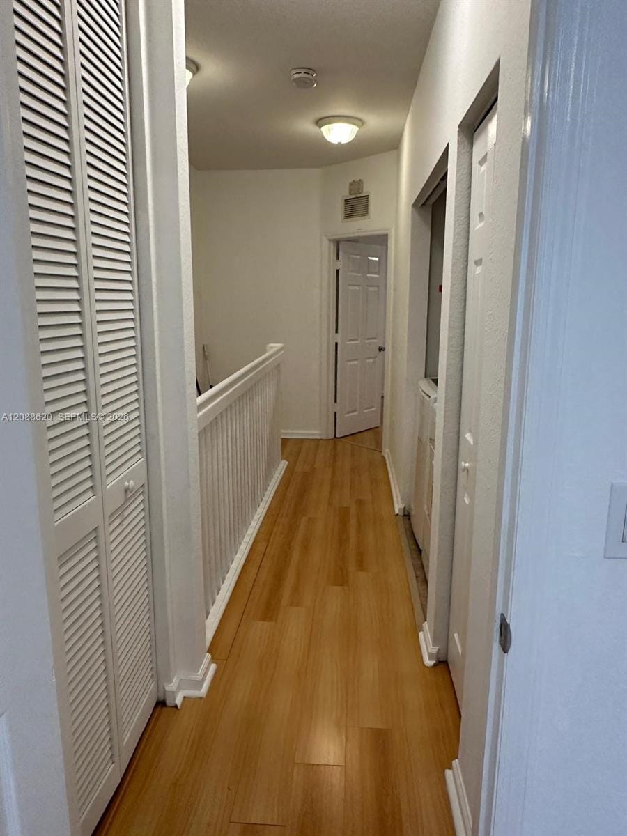 5937 Riverside Avenue . — photo 2