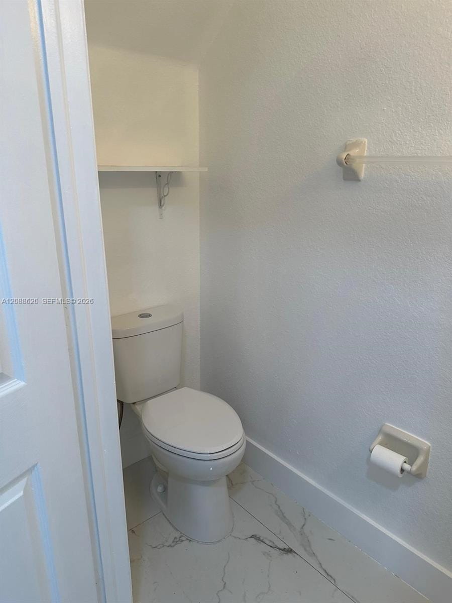 5937 Riverside Avenue . — photo 8