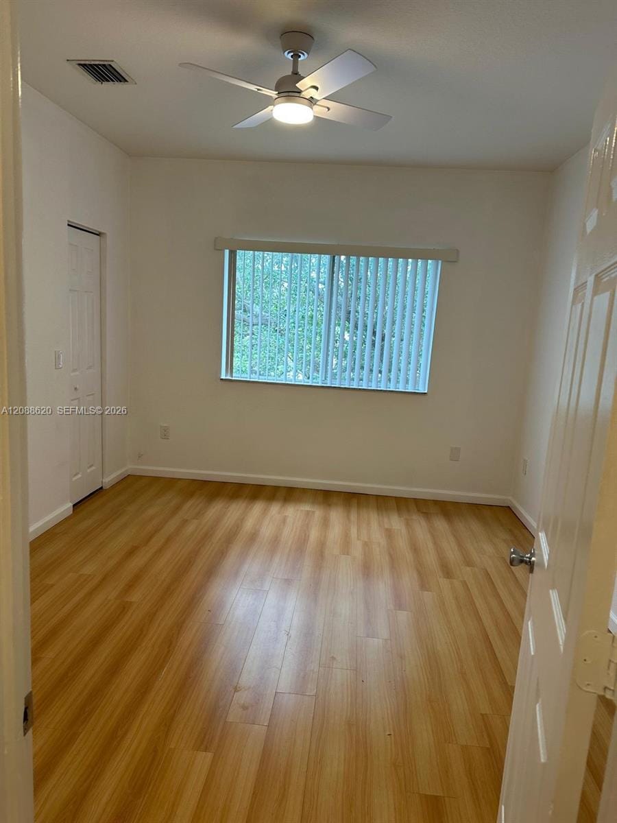5937 Riverside Avenue . — photo 10