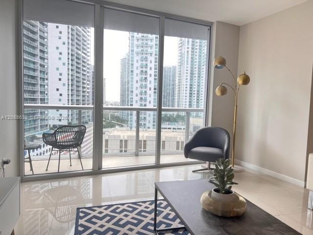 485 Brickell Avenue 1707 — photo 2