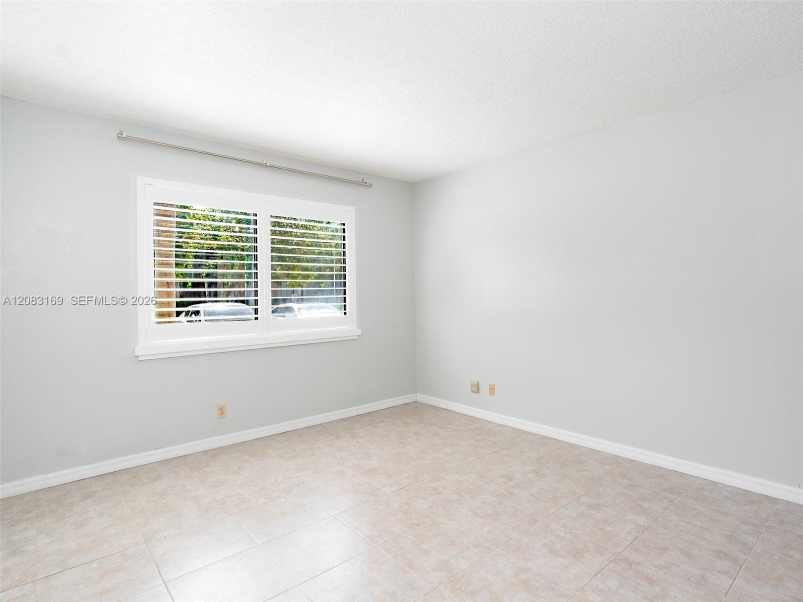 435 Lakeview Drive 106, Weston, FL 33326 photo 20