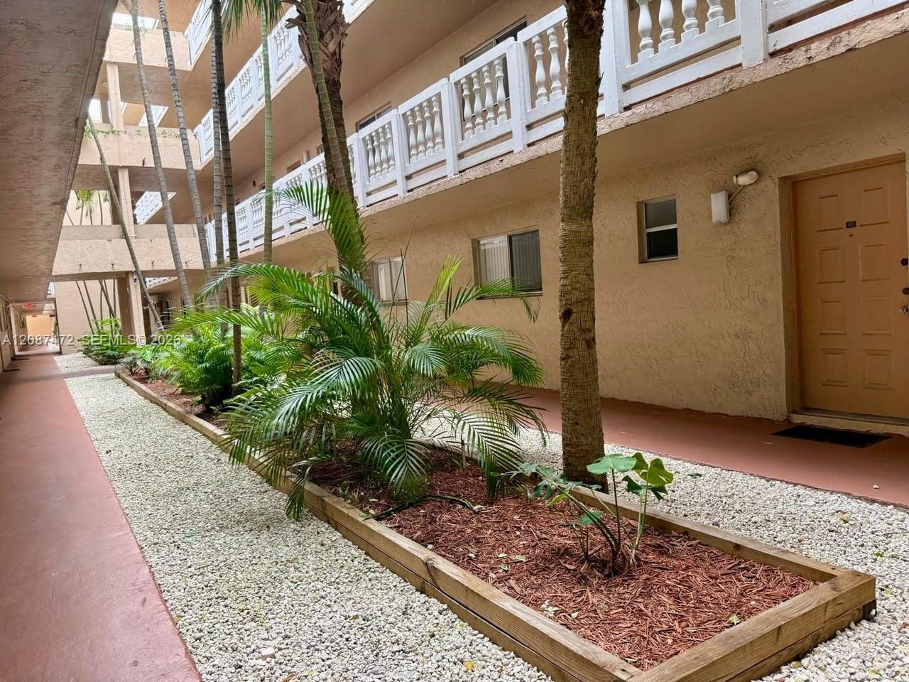 17000 NW 67th Avenue 405, Hialeah, FL 33015 photo 24