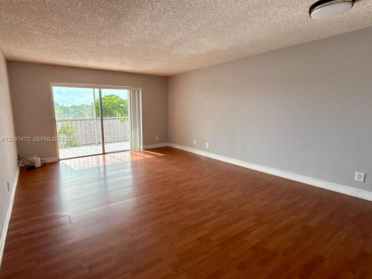 17000 NW 67th Avenue 405, Hialeah, FL 33015 photo 4