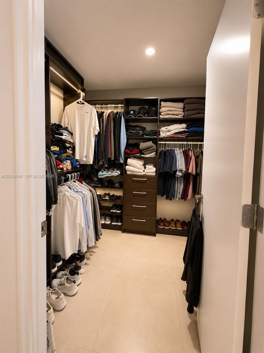 1080 Brickell Avenue 907, Miami, FL 33131 photo 4