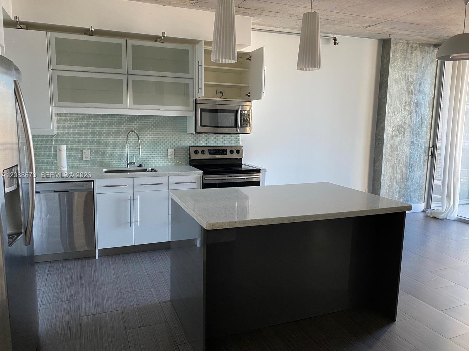 690 SW 1st Court 2723, Miami, FL 33130 photo 2