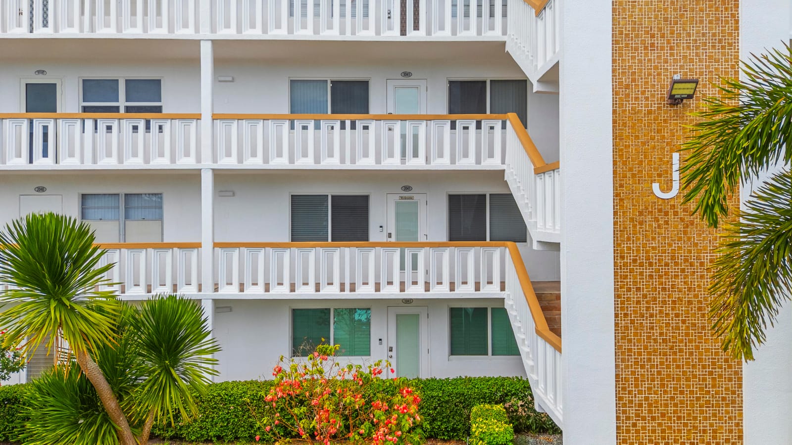2041 Lyndhurst J, Deerfield Beach, FL 33442 photo 30