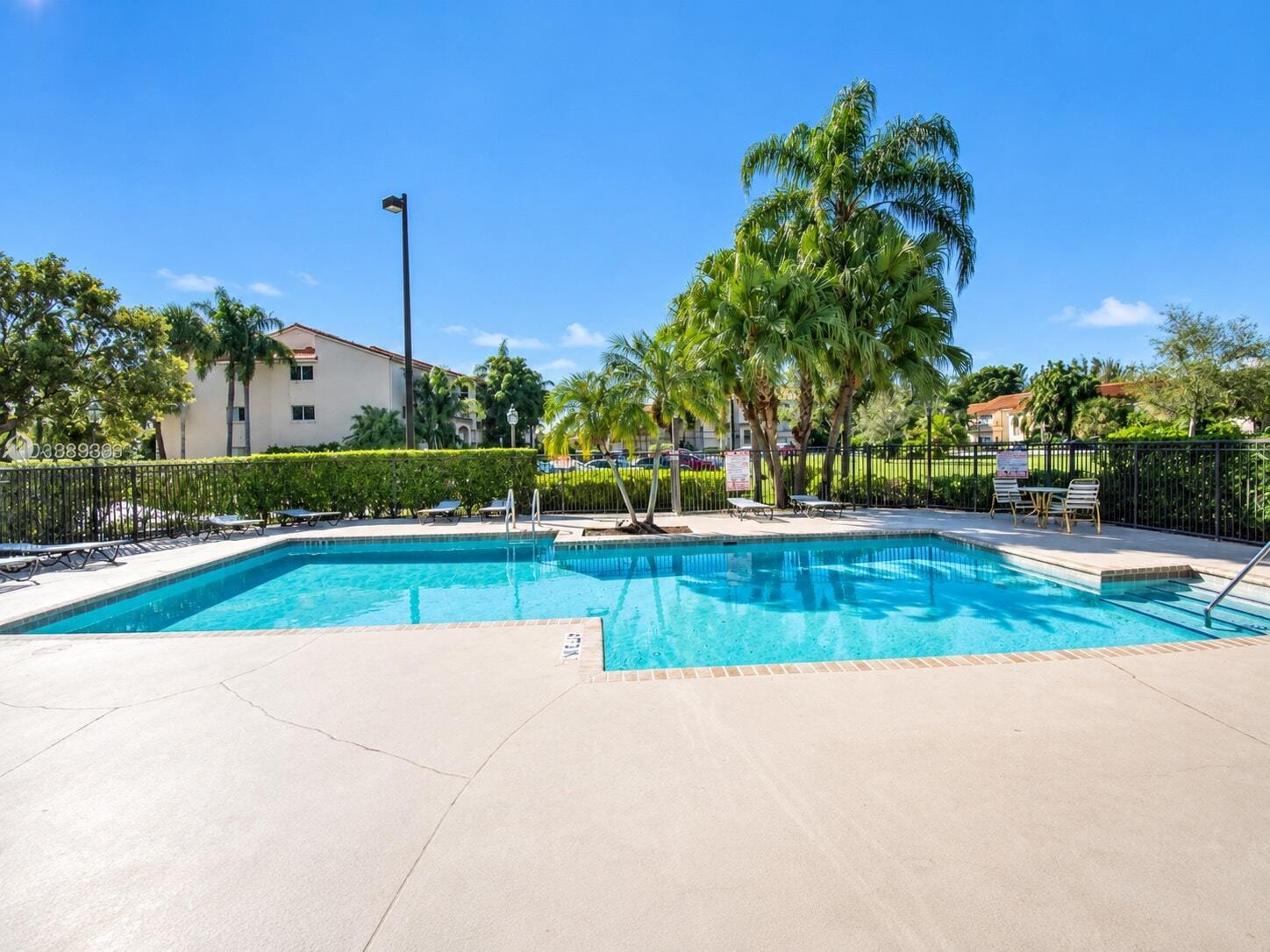 3330 PINEWALK Drive N 1616, Margate, FL 33063