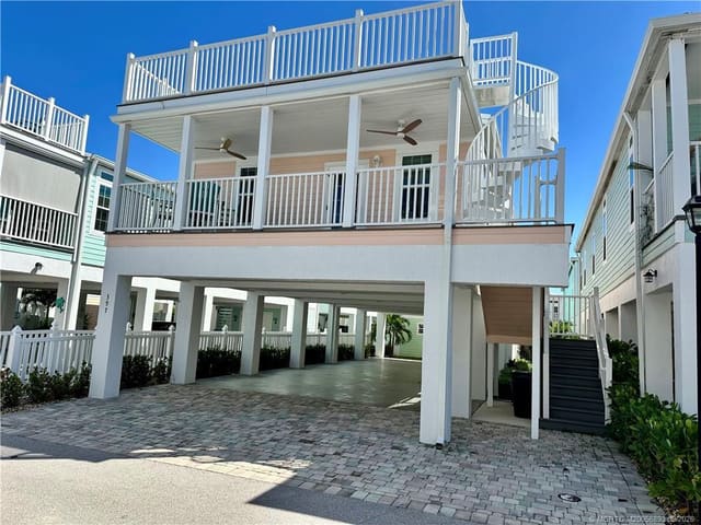 397 NE Cabana Way, Jensen Beach, FL 34957