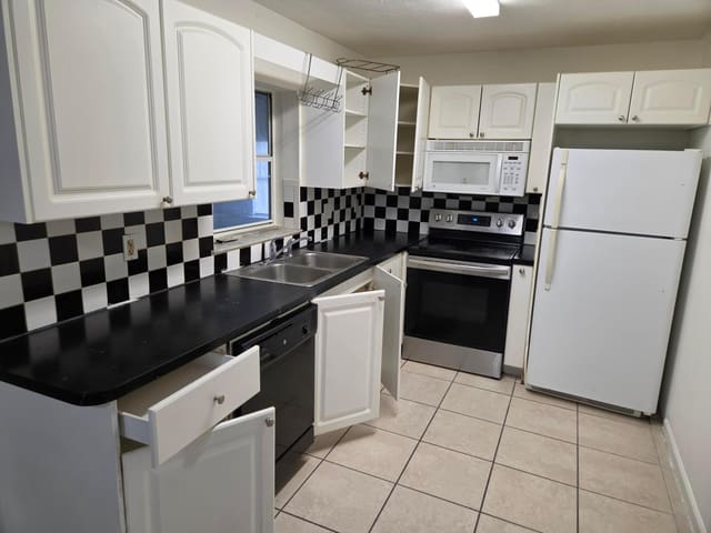 7002 SANTA CLARA Boulevard, Fort Pierce, FL 34951