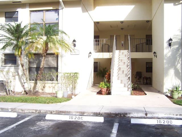 1620 Balfour Point Drive, West Palm Beach, FL 33411