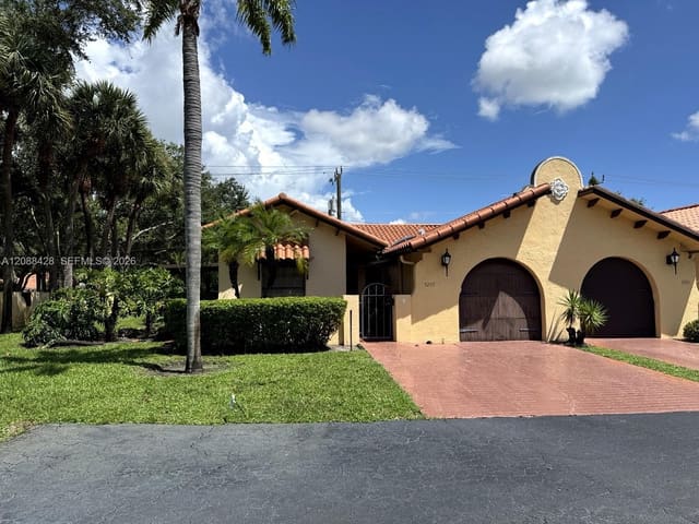 5269 W Magellan Way W, Delray Beach, FL 33484