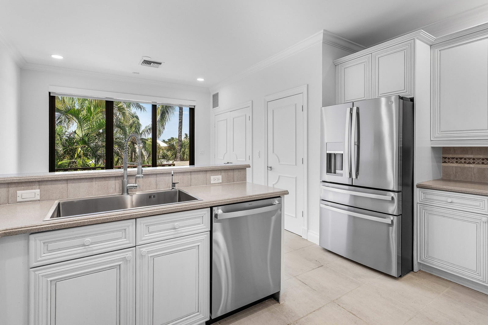 5841 N Ocean Boulevard F2, Ocean Ridge, FL 33435 photo 7