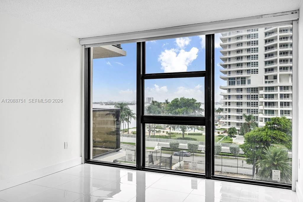 600 NE 36th Street 508, Miami, FL 33137 photo 21