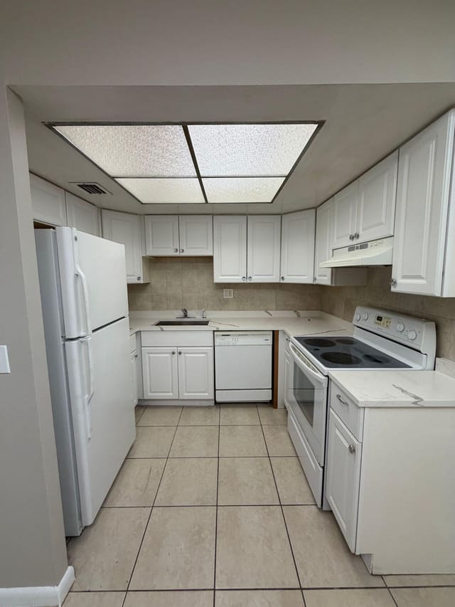 2130 NW 58TH Avenue 25-C, Lauderhill, FL 33313