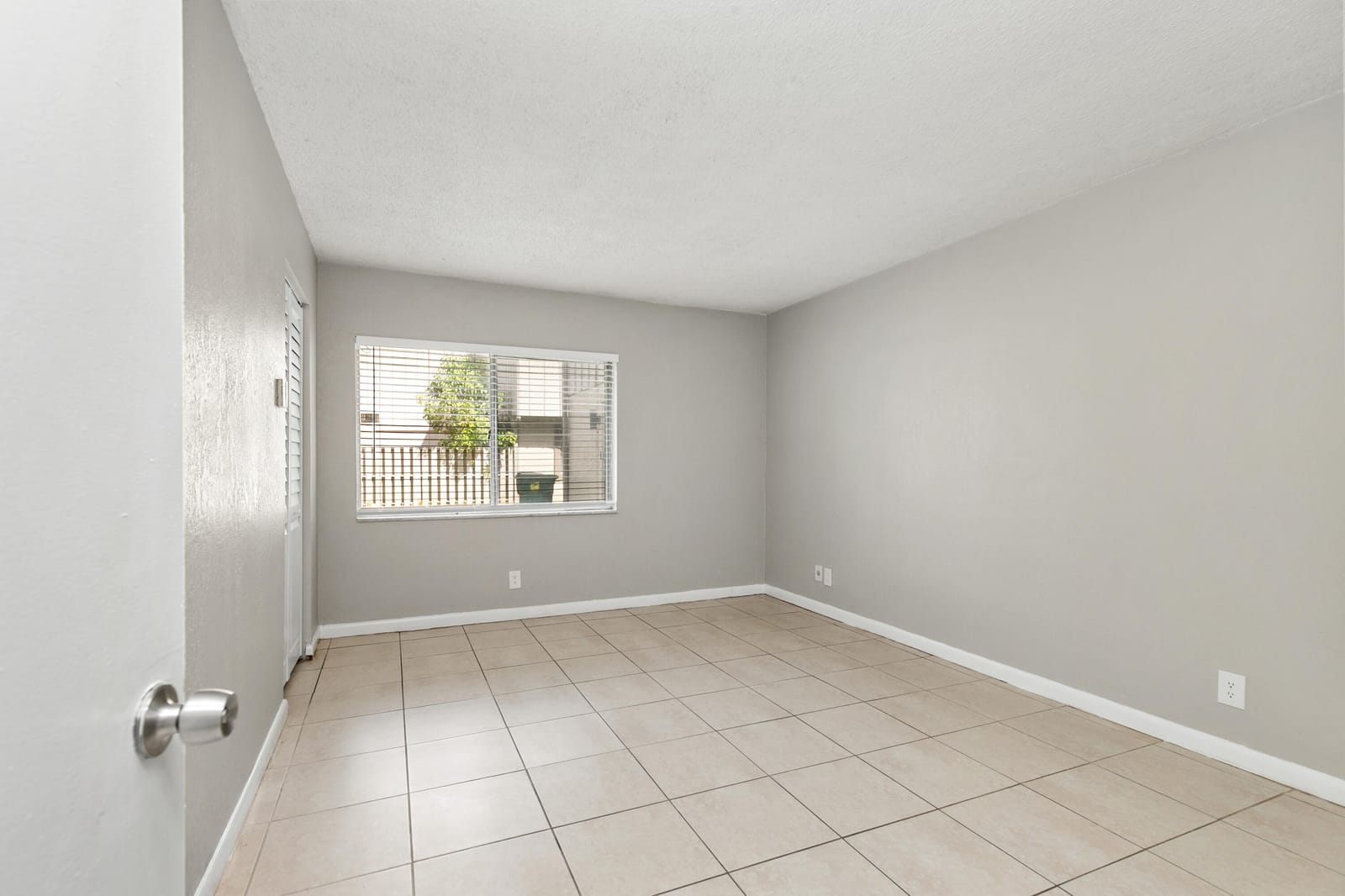 2130 NW 58TH Avenue 25-C, Lauderhill, FL 33313 photo 2