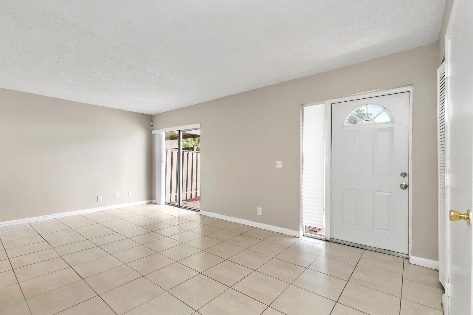 2130 NW 58TH Avenue 25-C, Lauderhill, FL 33313 photo 17