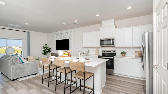 12777 SW Forli Way, Port St. Lucie, FL 34987
