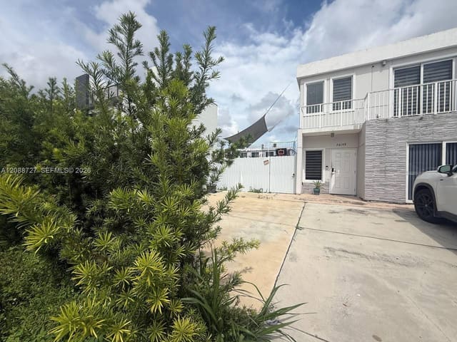 26149 SW 137th Avenue, Homestead, FL 33032