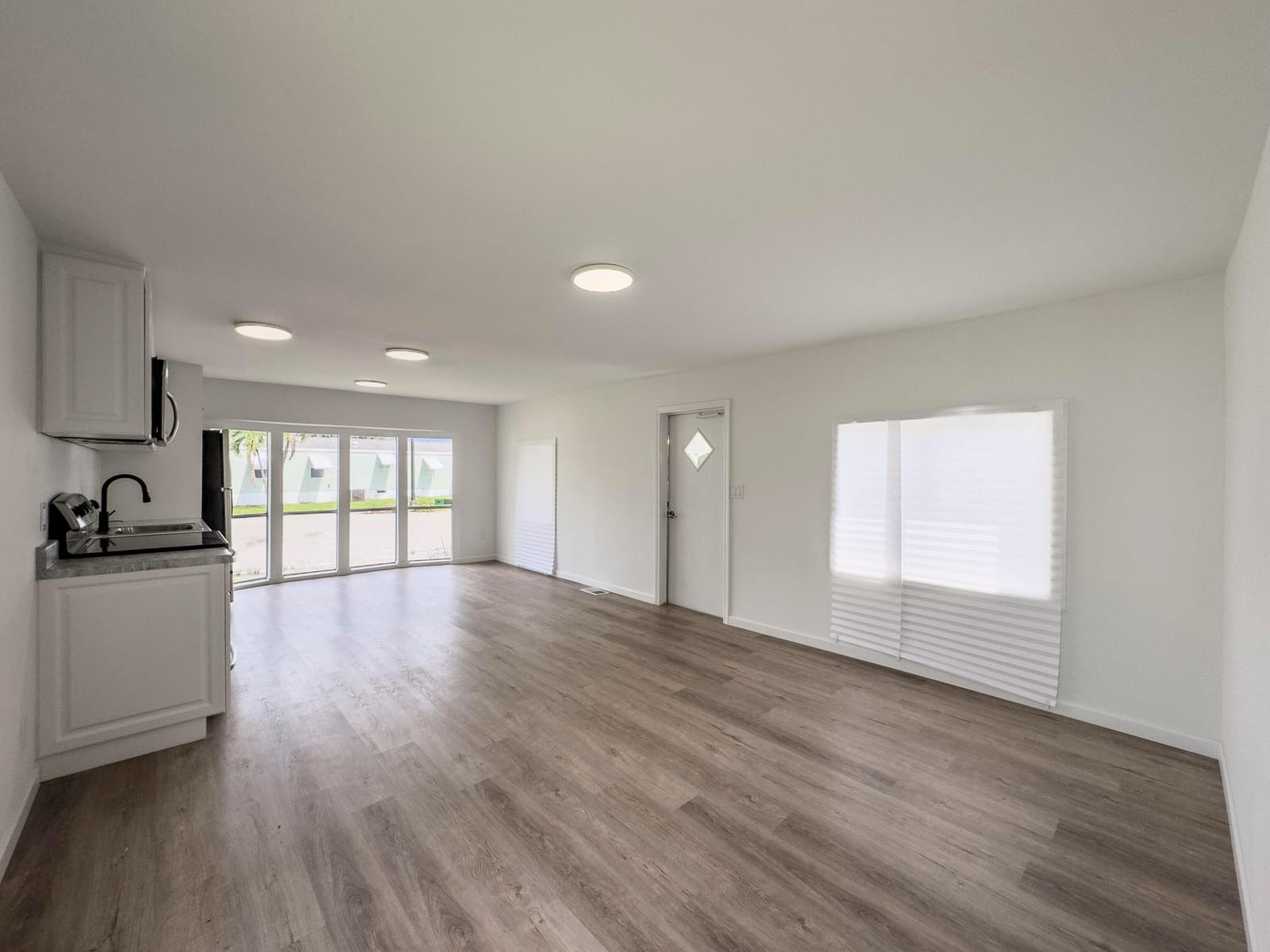 4022 68th Street N 826, Riviera Beach, FL 33404 photo 4