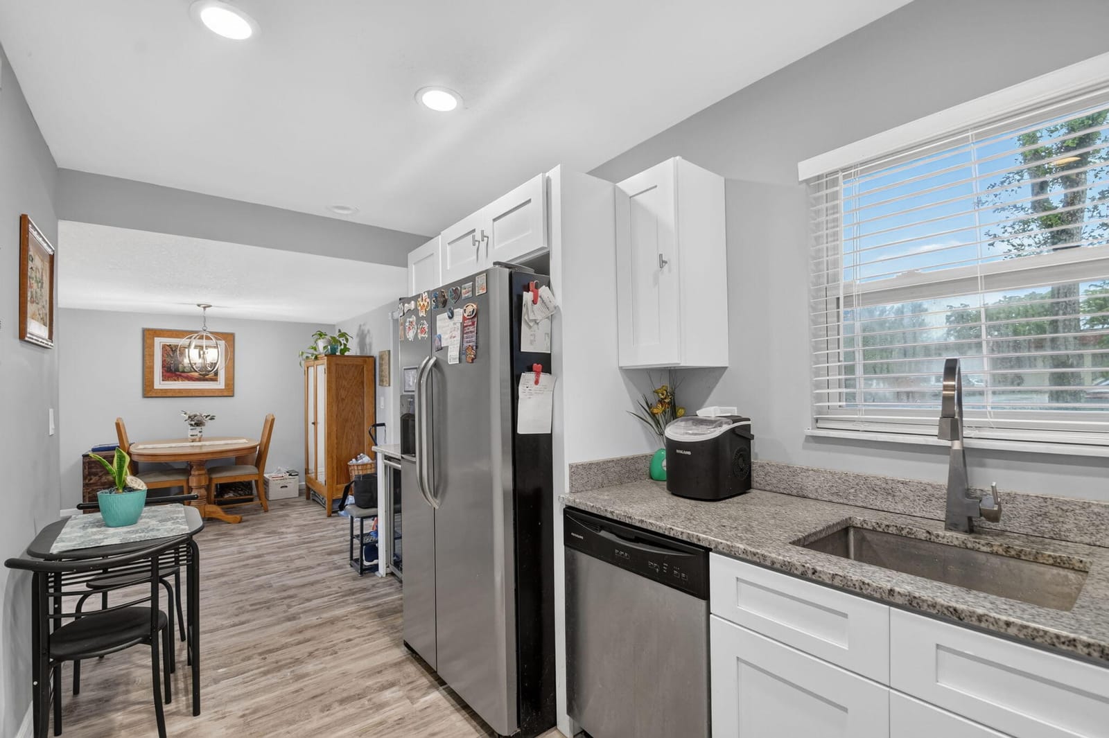 453 Lake Frances Drive — photo 9