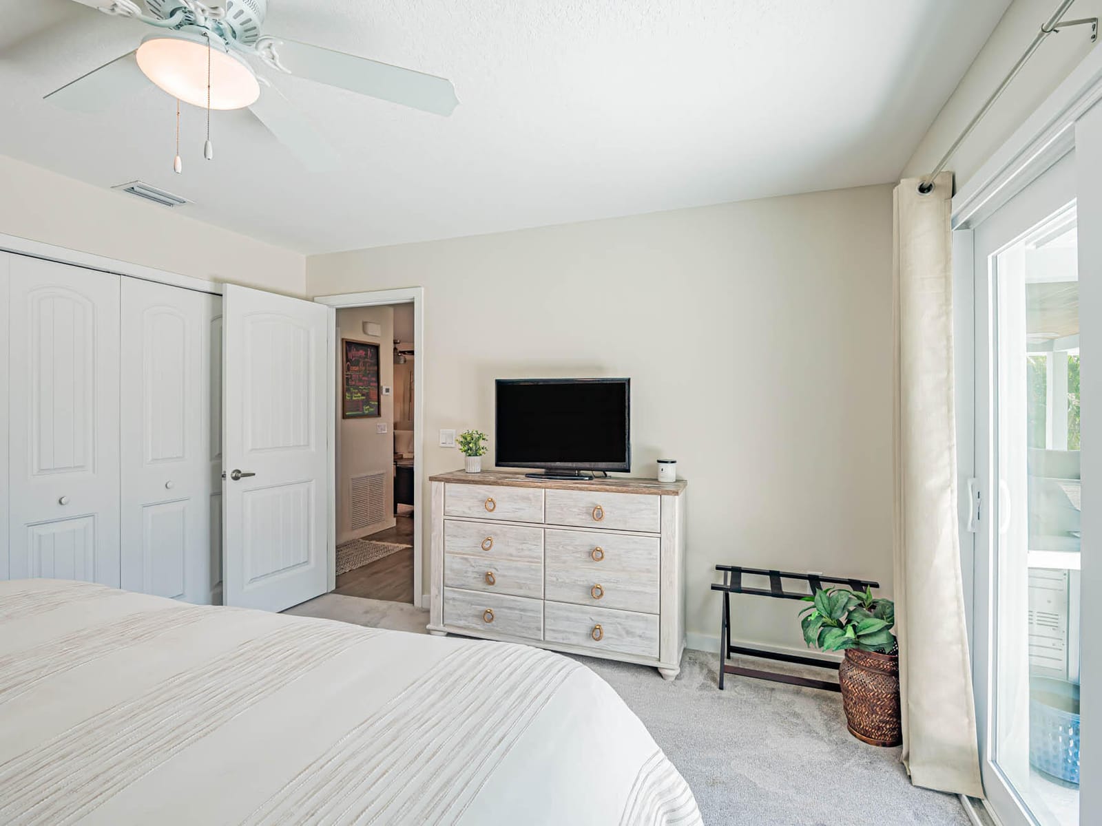 255 MARINA Drive — photo 7