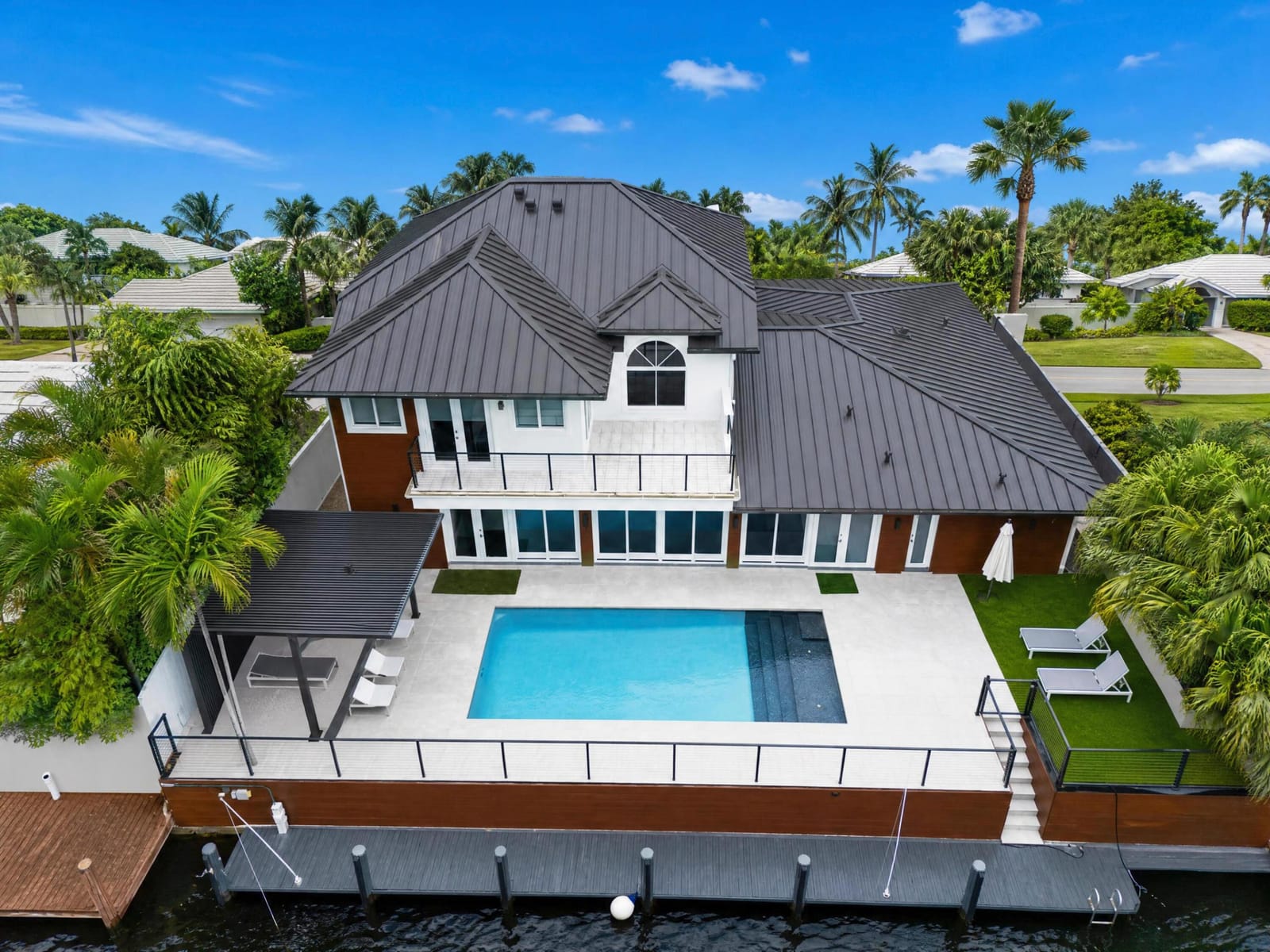 Bermuda-Riviera Sub Of Ga, Fort Lauderdale, FL home for sale at 11 Castle Harbor Isle Drive