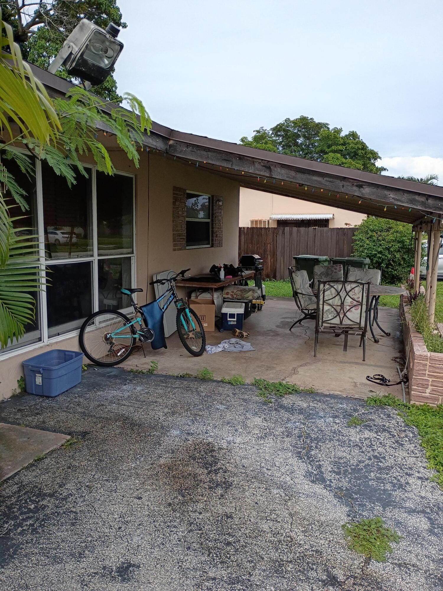 6851 SW 6th Street, Pembroke Pines, FL 33023 photo 2