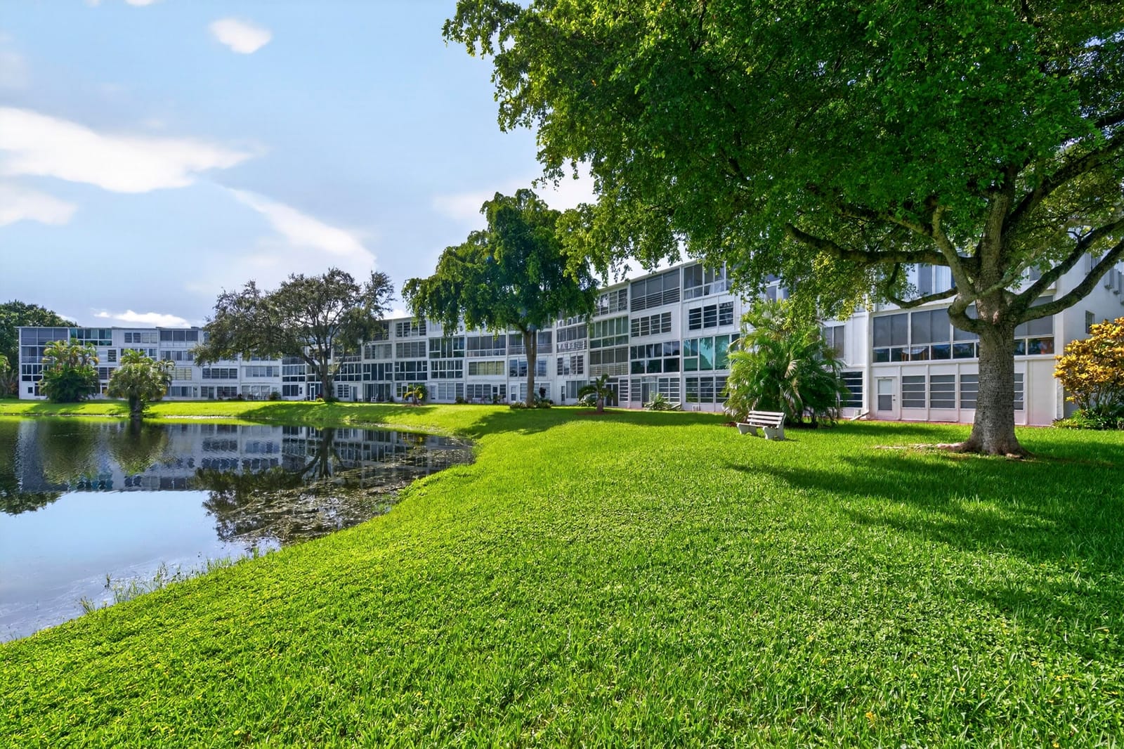 2079 Cambridge D 2079, Deerfield Beach, FL 33442 photo 24