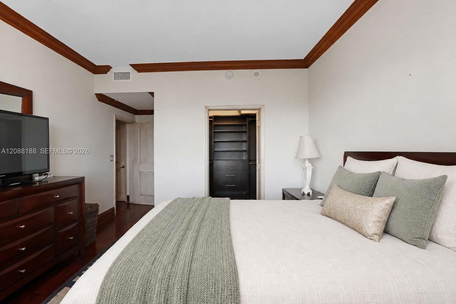 10 Aragon Avenue 1216, Coral Gables, FL 33134 photo 25