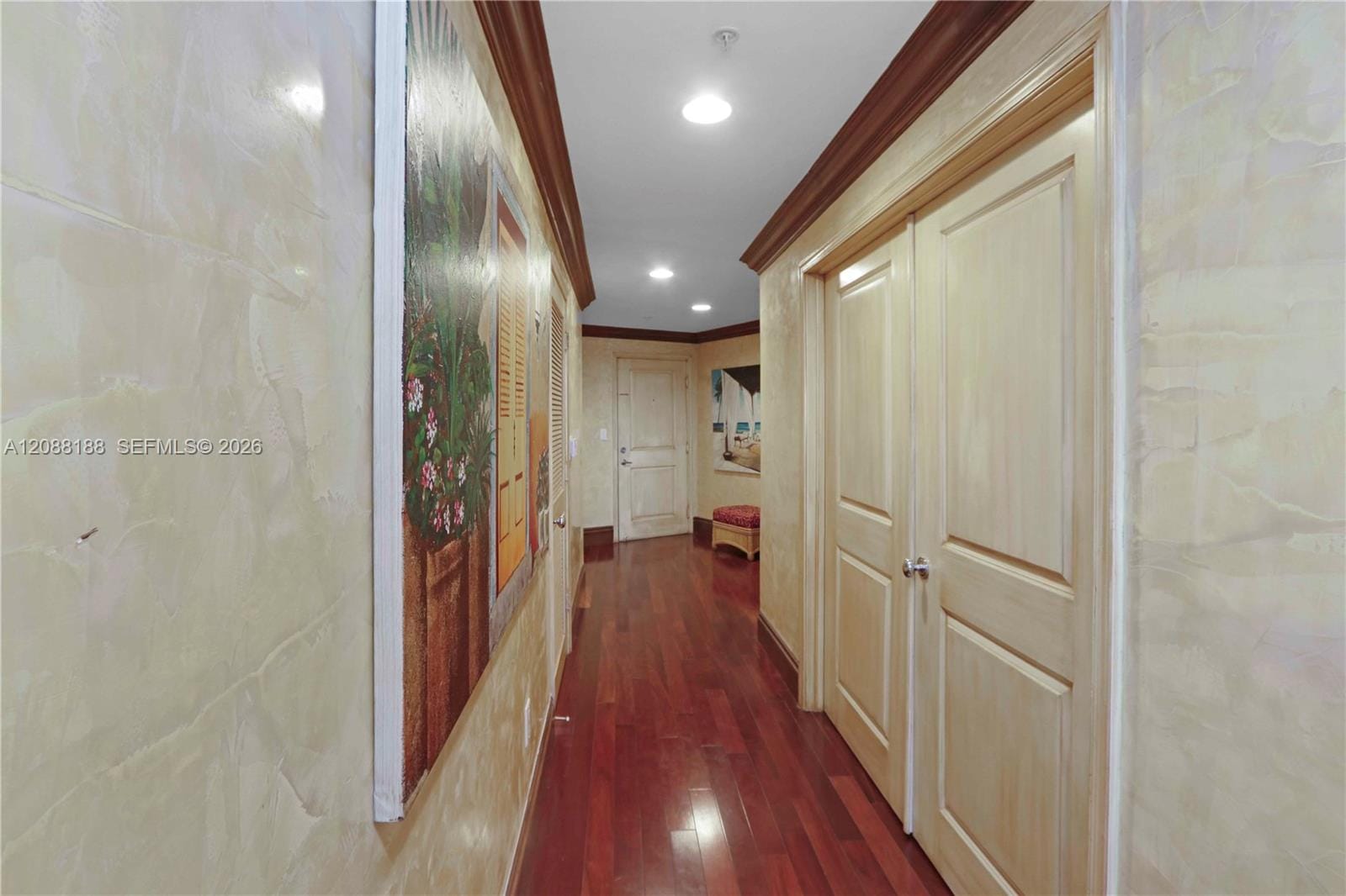 10 Aragon Avenue 1216 — photo 5