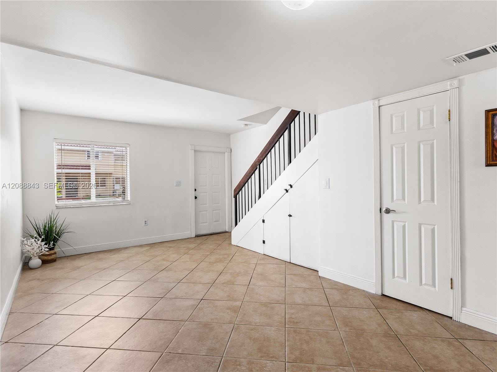 560 NW 82nd Place 306, Miami, FL 33126 photo 2