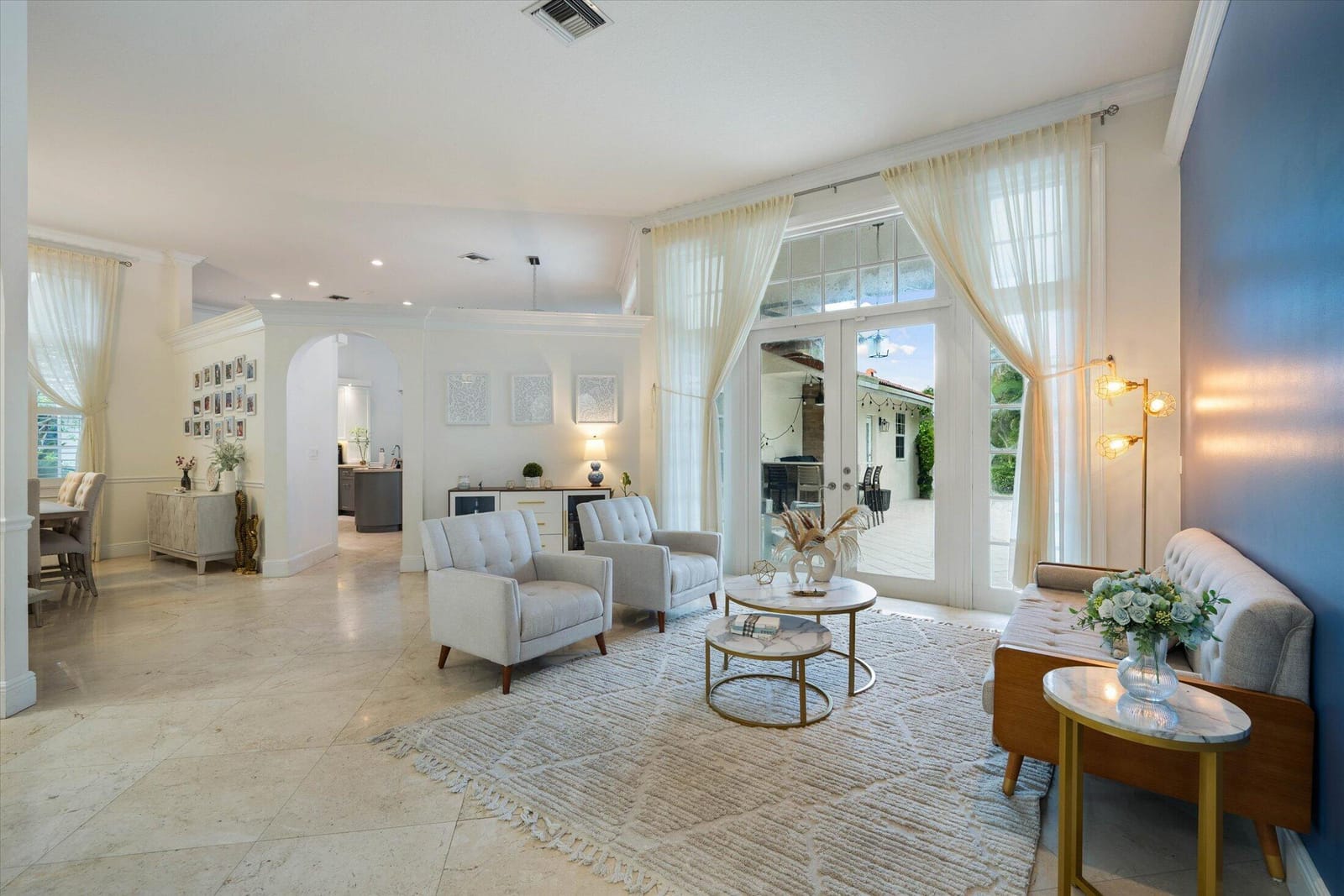2647 EDGEWATER Drive — photo 4
