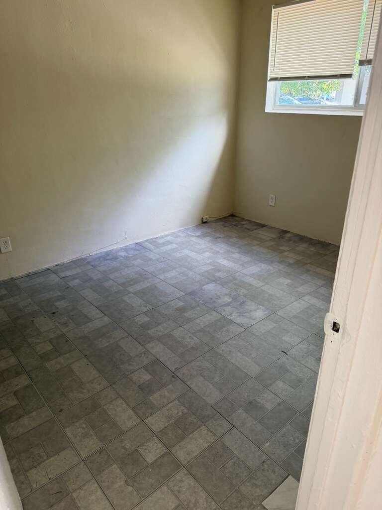 529 NW 8TH Avenue 3, Fort Lauderdale, FL 33311 photo 3