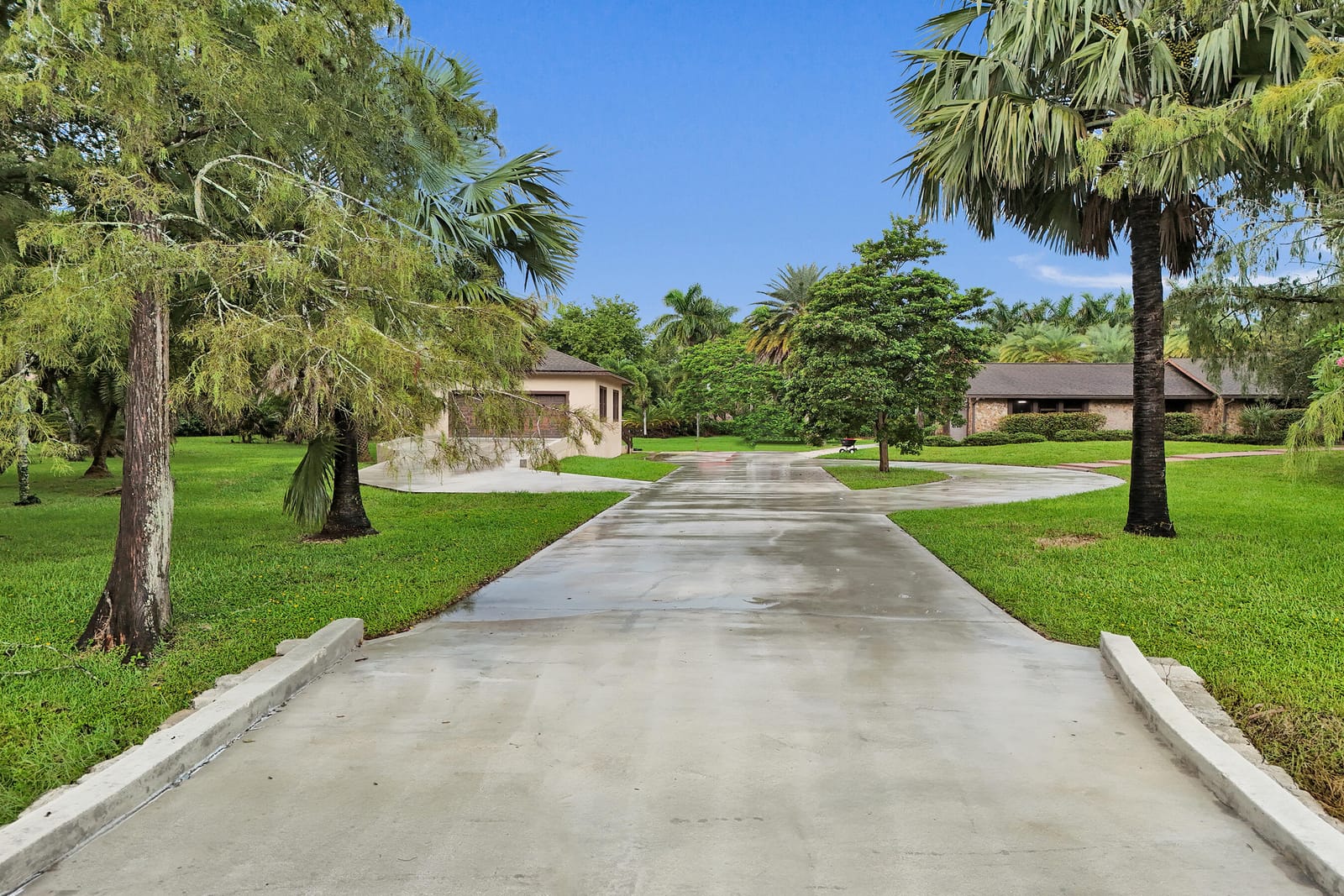 7555 NW 82ND Terrace, Parkland, FL 33067 photo 2